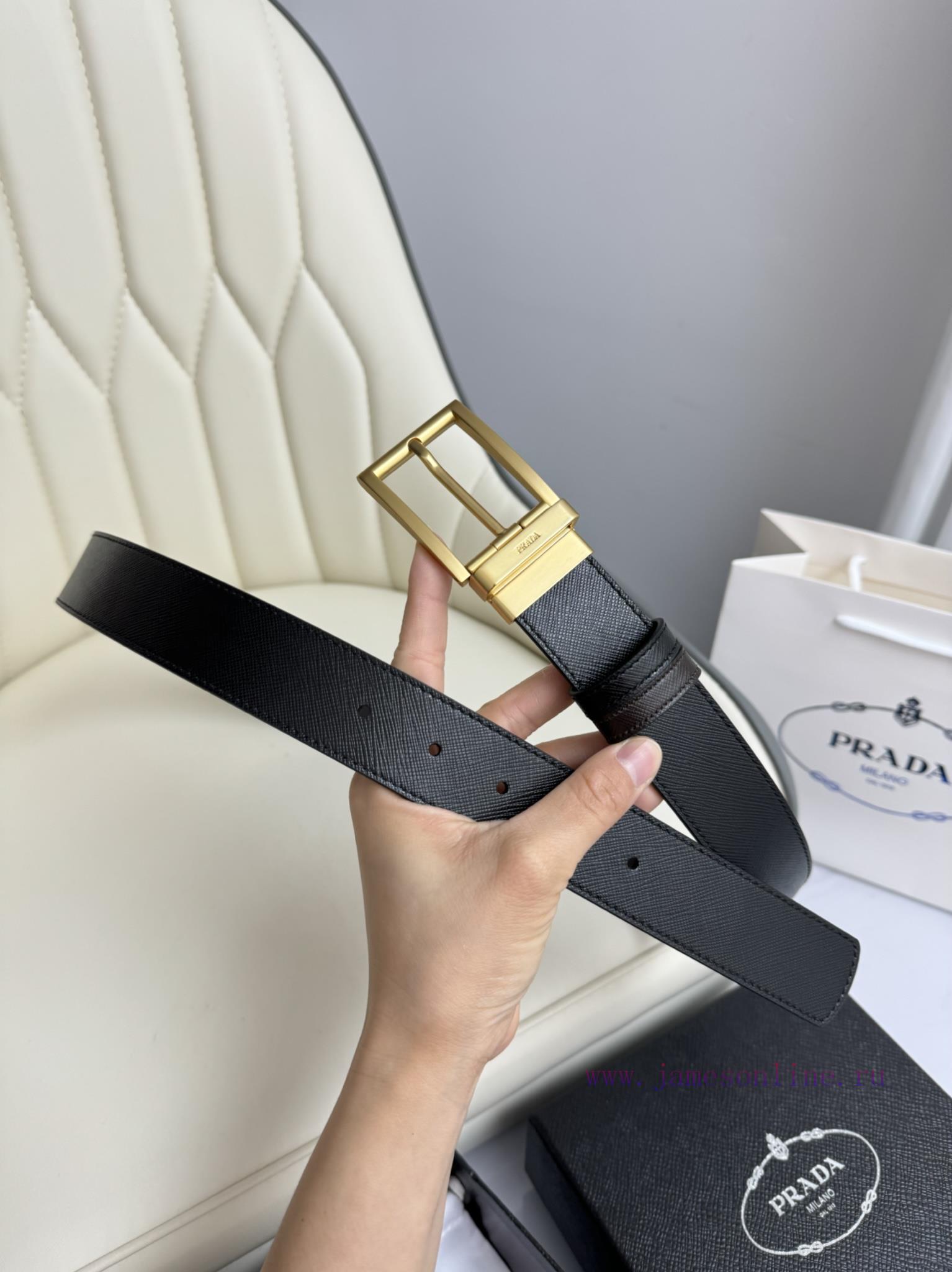 PRADA. PradaIt is a famous luxury brand in Italy, dedicated to creating a fashion concept th ht7hgxv6 - Image 5