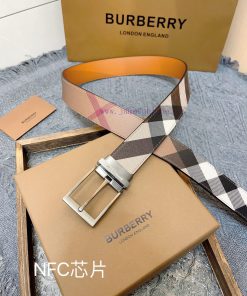 Burberry. BurberryA complete set of high-quality tail clip fasteners with a width of 35mm, p e5wzb564