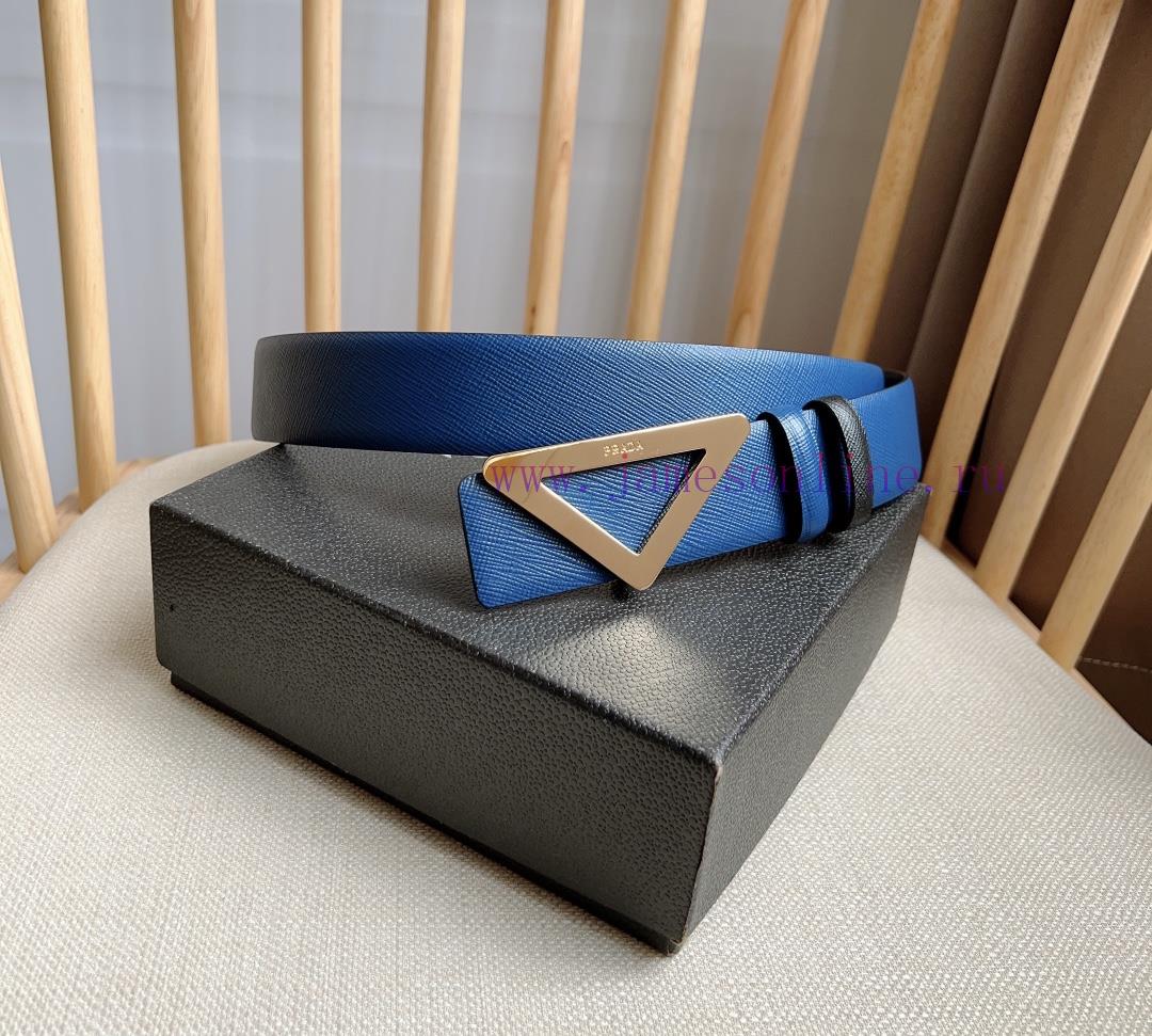 PRADA's buckle style waist belt comes from a multifunctional combination accessory series th vgvorv3u