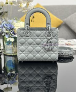 Lady Dior My Four Grid Matte Badge Is Carefully Crafted From Matte Cowhide Leather Wrapped In I d9dijtew