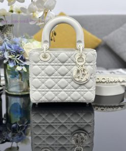 Lady Dior My Four Grid Matte Badge Is Carefully Crafted From Matte Cowhide Leather Wrapped In I 7o31re9v