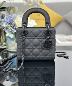 Lady Dior Three Grid Frosted Rattan Grain Cowhide Flip Bag Paired With A Chain Ultra Matte Fini y1kmc6di