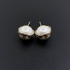 CH * Nel Mini Pearl Earrings Consistent ZP Brass MaterialUpdate Time: November 18 2023 By SK a4j44mw7