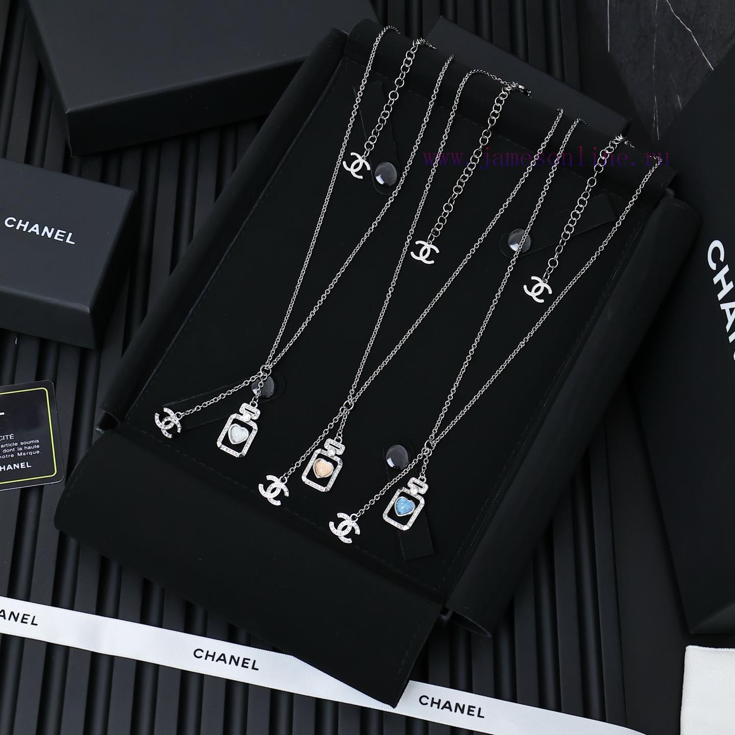 Chanel 25P Colored Glass Perfume Bottle NecklaceThis Season Is A Great Perfume Bottle SeriesCom k325rsrl - Image 2