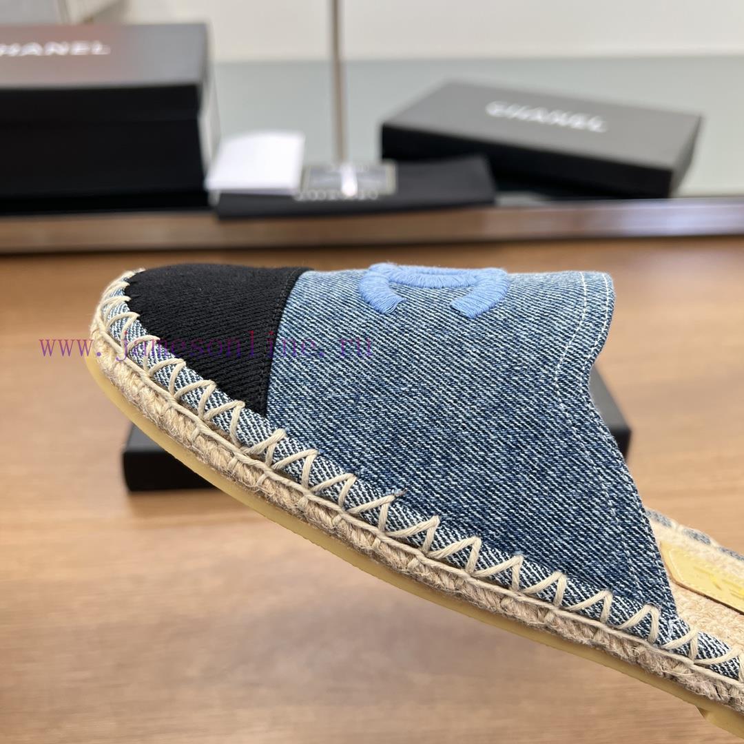 Synchronized With The Original Development Of Fishing Shoes On The CHANEL Official Website Usin ui6cy87r - Image 10