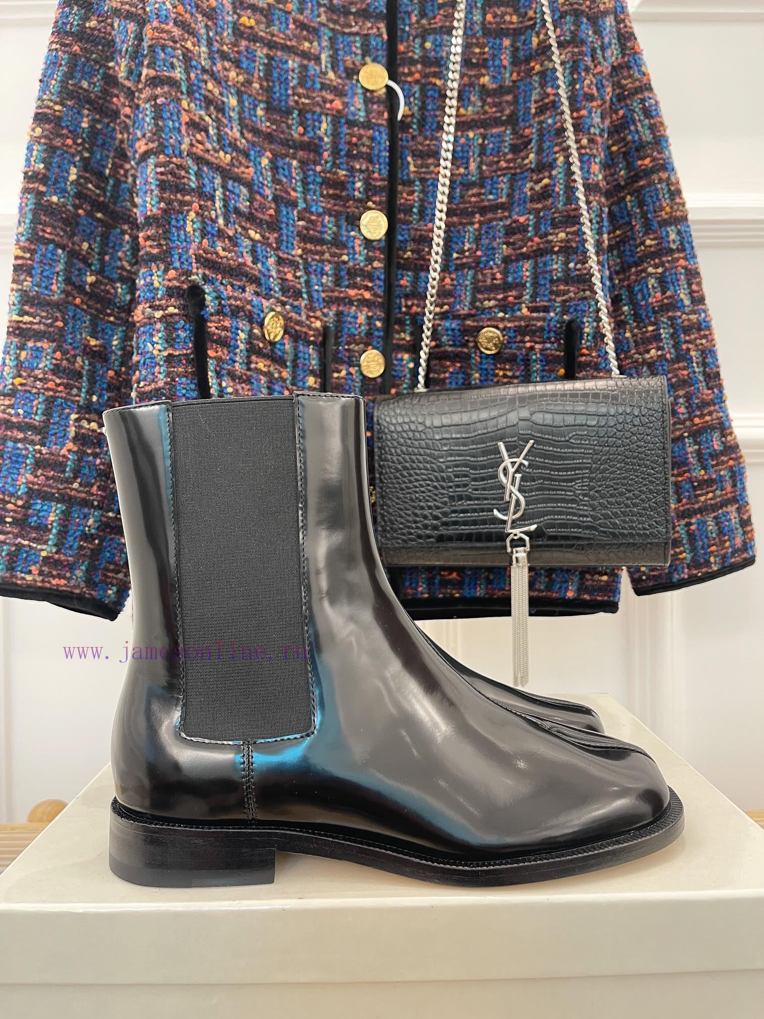 Maison Margiela | MM6 Chelsea Autumn/Winter Top Tabi Split Toe Boots___________________________ cgzamfdi