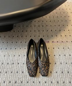 Toteme 24/Minimalist Square Head Single ShoeThe Minimalist Style Resembling The Row Has Attract brg9lhpp