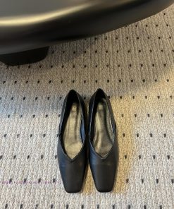 Toteme 24/Minimalist Square Head Single ShoeThe Minimalist Style Resembling The Row Has Attract 9nvcw14f