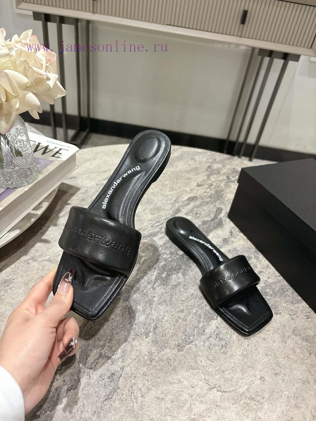 Alexander Wang's 25 Spring/Summer Women's New Logo Flat Slippers Denim Style Original Material 49yu97v6 - Image 4