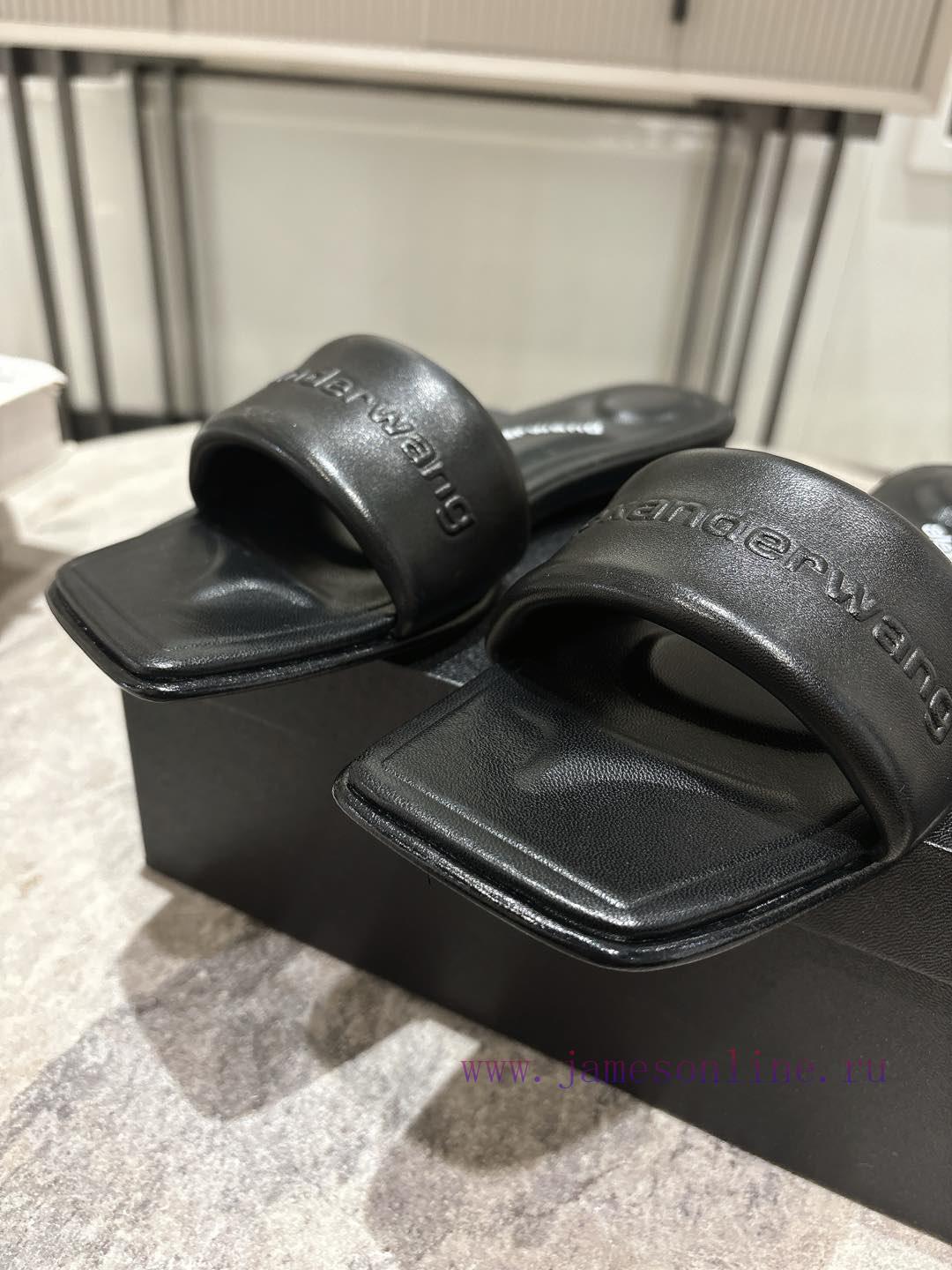 Alexander Wang's 25 Spring/Summer Women's New Logo Flat Slippers Denim Style Original Material 49yu97v6 - Image 9