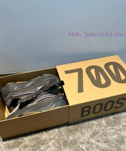 Top Of The Line Adidas Originals Yeezy Boost 700 V2 Crystal Hole "Geode" ️ This Adidas Yeezy 70 j2nlfvky