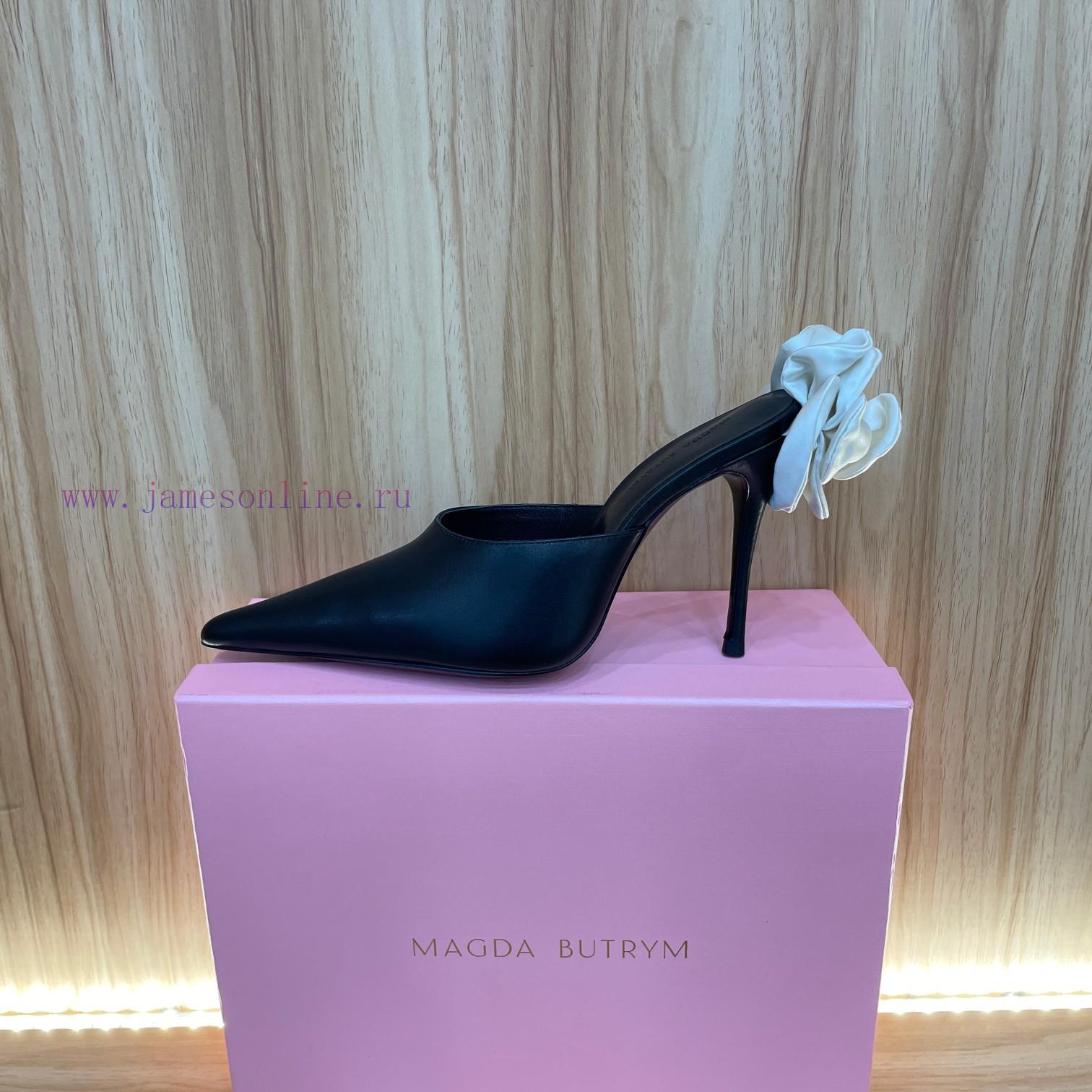Magda Butrym As The Founder Of The Brand Has Redefined Femininity In Her Unique Way. She Combin 1bhn60u5 - Image 7