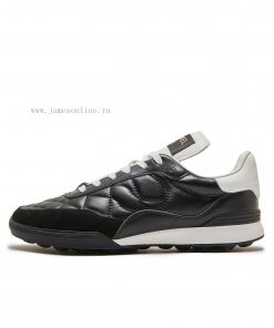 Chanel -2024 Top Casual SneakersThis Classic Design Features A Shoe Upper With A Variety Of Emb 5td4x7dx