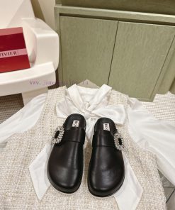 | ²⁰²4 𝐬𝐬  🤍🤎𝐑𝐨𝐠𝐞𝐫𝐕𝐢𝐯𝐢𝐞𝐫 Roger Vivian's Latest Boken Slippers Lazy Toe Slippers Are The Most Co 7gmilugz