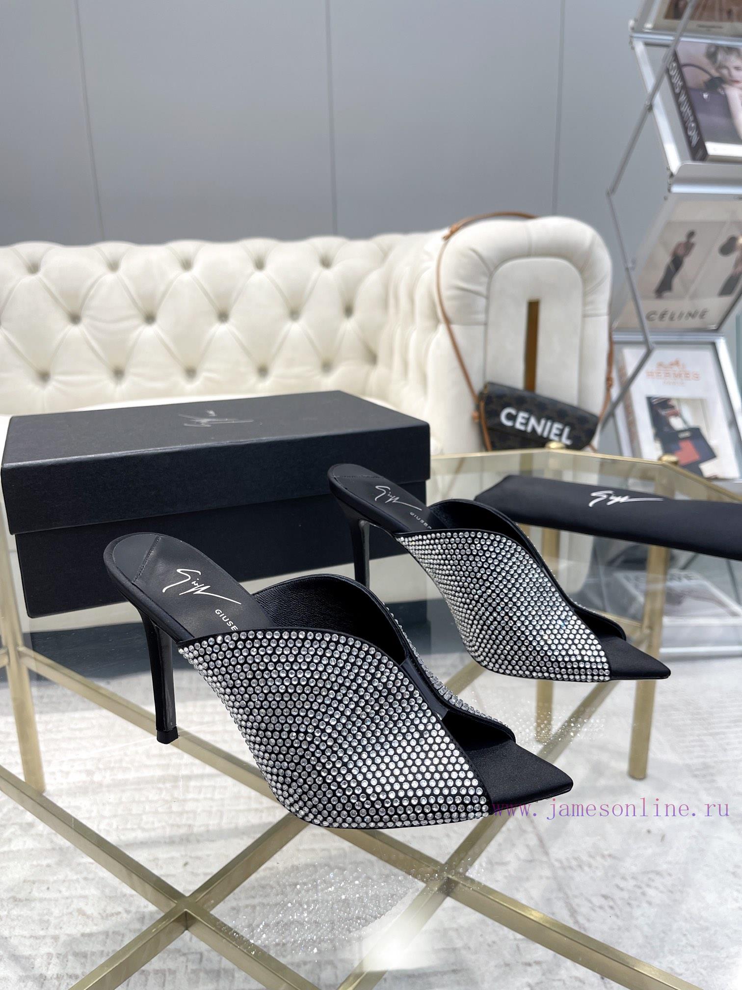 GZ | 𝟐𝟎𝟐 4/𝐒𝐒𝐧𝐞𝐰Genuine Leather Outsole 300 Imitation Genuine Leather OutsoleGiuseppe Zanotti G k4roqvpy - Image 3