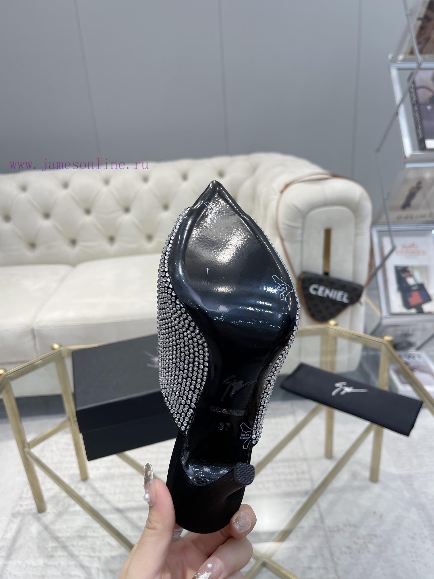 GZ | 𝟐𝟎𝟐 4/𝐒𝐒𝐧𝐞𝐰Genuine Leather Outsole 300 Imitation Genuine Leather OutsoleGiuseppe Zanotti G k4roqvpy - Image 9