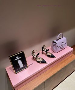 The MostA Light Luxury Brand Elisabetta FranchiElisabetta Franchi's Stunning High-heeled Fashio mxe4atck