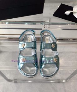 Chanel's New Beach Sandals Top Of The Line Super Version Extremely Popular Style Are Essential i6owdpgi