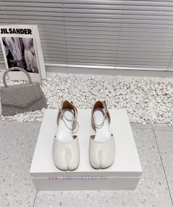 Maisom Margiela Mm6 Vintage Split Toe Hollow SandalsThis Pair Of Highly Popular Items Must Be B 2mckj7du