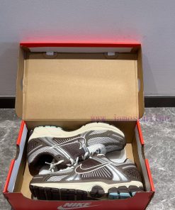 Top Of The Line Nike Zoom Vomero 5 Low Cut Running Shoes Brown ️ Use Simple Color Matching Simp cufuni2d