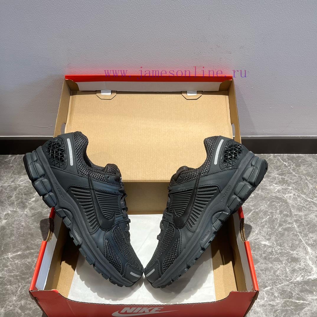 Top Of The Line Nike Zoom Vomero 5 Low Cut Running Shoes With Black And Slightly Upturned Toe D 3uhljn6y - Image 6
