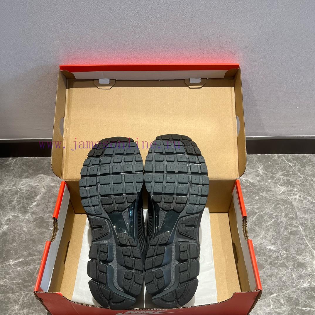 Top Of The Line Nike Zoom Vomero 5 Low Cut Running Shoes With Black And Slightly Upturned Toe D 3uhljn6y - Image 10