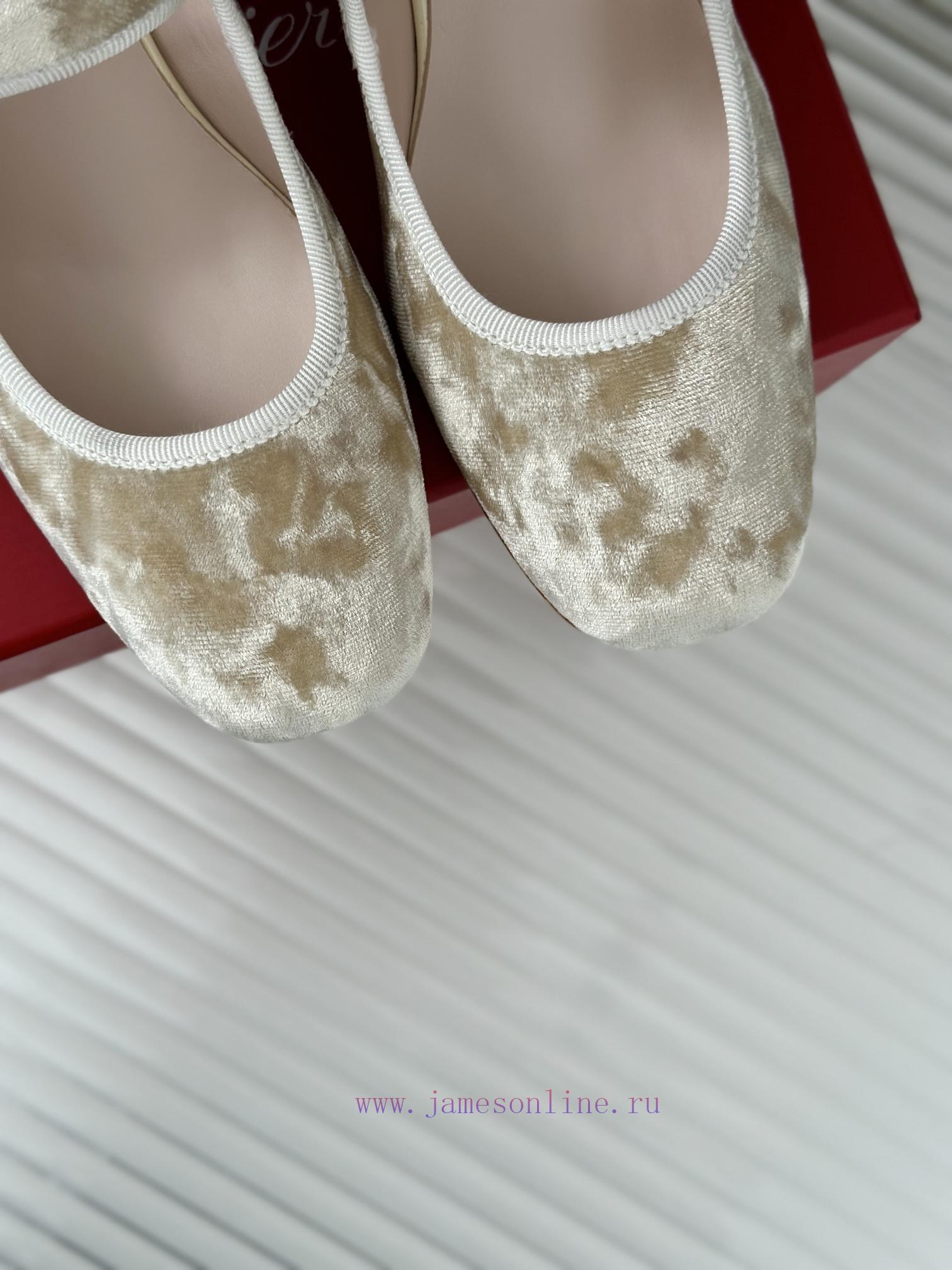 Roger Vivier | RV Classic Diamond BuckleRough Heeled Mary Jane Single ShoesFull Of Girlish Styl 4duq5trn - Image 8