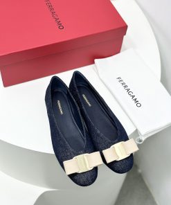 24ss FERRAGAMO New Retro Style Flat Witch Shoes Grandma ShoesFerragamo's New Witch Shoes Are Mo rt9lsxqj