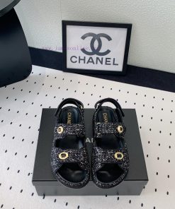 Chanel's New Half Drag Beach Shoes Are Top-notch Simple Versatile Tools. The Original Version I rxx59q0j