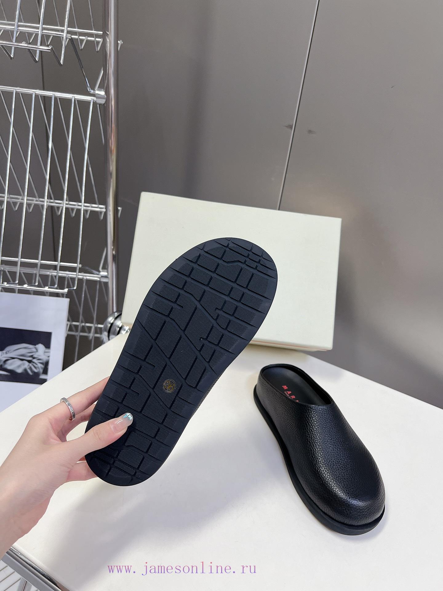 Marni Classic Half Slippers For Spring And Summer: This Pair Of Slippers Has A Contrasting Colo r4xic49n - Image 10