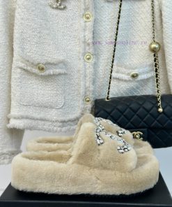 Chanel | Chanel Classic Double C Diamond Thick Bottom Hairy SlippersThe "First To Wear" Series zqrpbag4