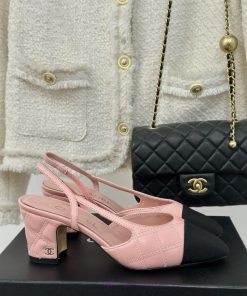 Chanel | Chanel Classic Sling BackColor Blocked Diamond Grid Thick Heel Empty SandalsAlthough I 3it1fr2t
