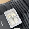 Chanel's New Double C Willow SlippersThis Season's Honey Looks So Good When Dragged On FootThe 2w09ijqp