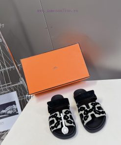 Hermes Spring/Summer Classic Second Uncle Slippers Chypre Ugly Cute Second Uncle Slippers - Old an31c71d