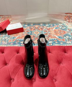 Roger Vivier | RV Classic Autumn/WinterCoarse Heeled Short Boots SeriesThe Shoe Upper Is Made O 62rqnu3f