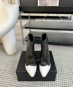 Short BootsDYMONLATRY Niche Designer's New Pointed Short BootsHeight Increase Within 3cm Easy E 4iit3m41