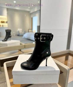 PriceVANDA NOVAK Is An Italian Brand From All Over The InternetTook 3 Months To DevelopUnique H vyobh8k2