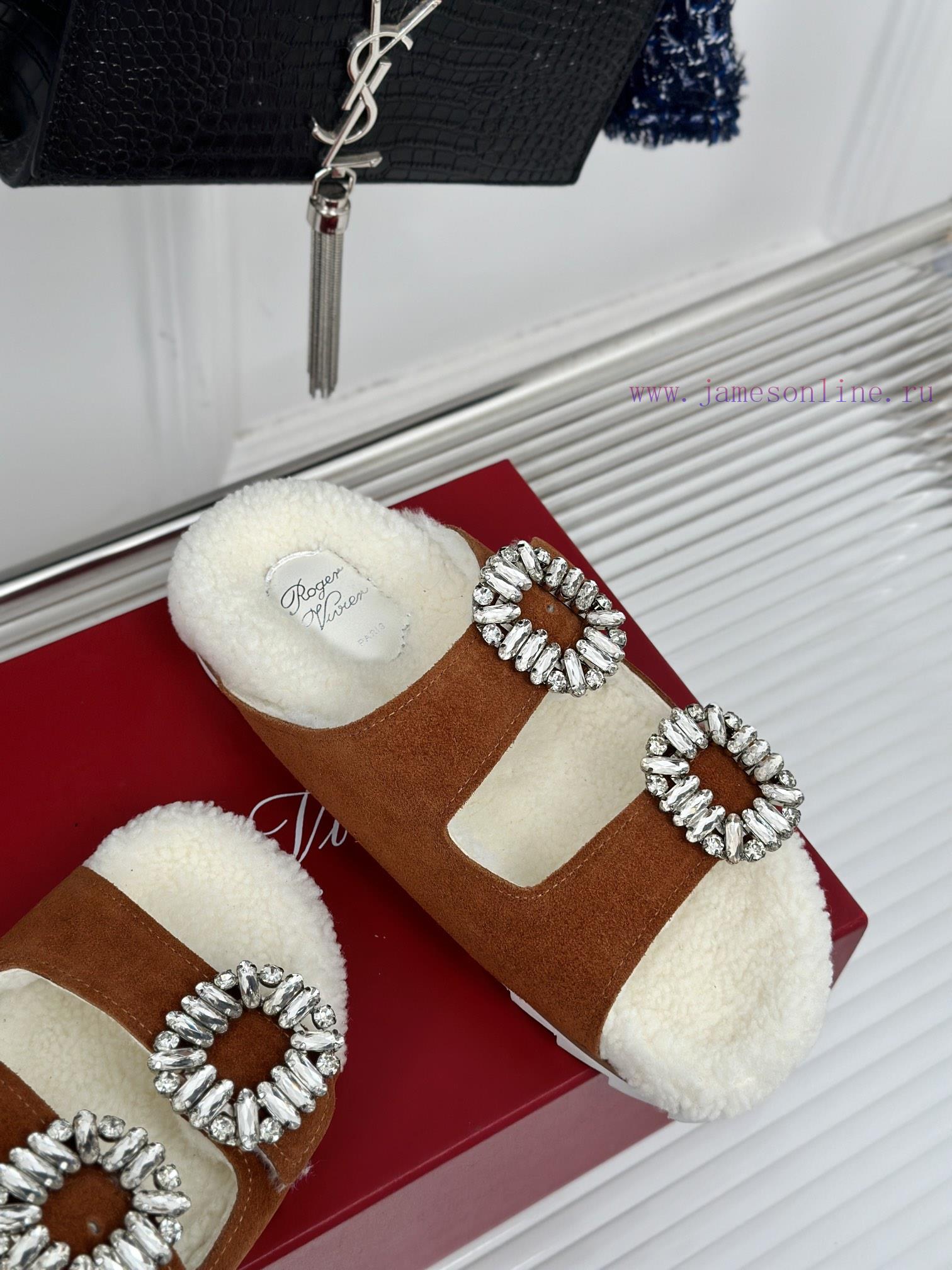 Top VersionRoger Vivier | RV Double Diamond Button Hairy SlippersA Pair Of Easy To Wear Slipper mxnxz9c9 - Image 6