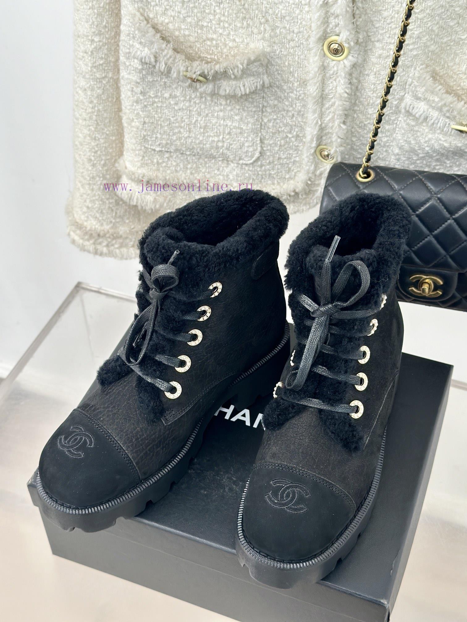 Chanel | Chanel 24K Autumn/Winter New ProductsColor Blocked Lace Up Snow Boots Martin BootsThis gc9jxjp9 - Image 3