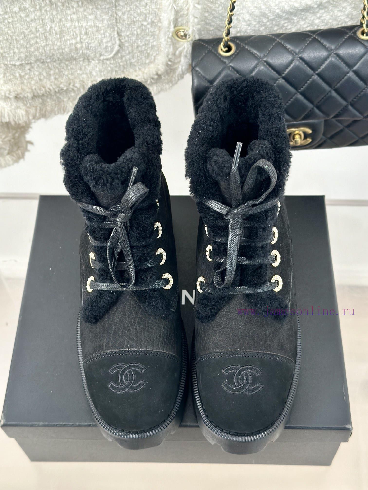 Chanel | Chanel 24K Autumn/Winter New ProductsColor Blocked Lace Up Snow Boots Martin BootsThis gc9jxjp9 - Image 7