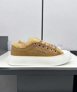 Chanel 2024 Top Casual SneakersThis Classic Design Features A Shoe Upper With A Variety Of Embr 1g312fe7
