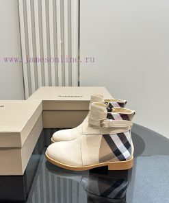 Top TierBurberry Designed By Daniel Lee Is Available 24/7 For Autumn And Winter. It Still Exude f1wruqy9