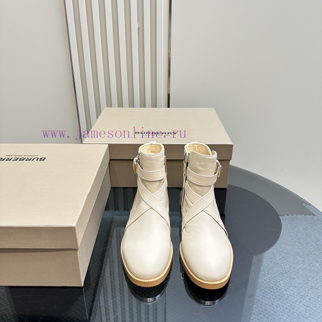 Top TierBurberry Designed By Daniel Lee Is Available 24/7 For Autumn And Winter. It Still Exude f1wruqy9 - Image 3