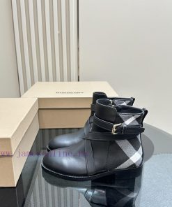 Top TierBurberry Designed By Daniel Lee Is Available 24/7 For Autumn And Winter. It Still Exude 3868es2b