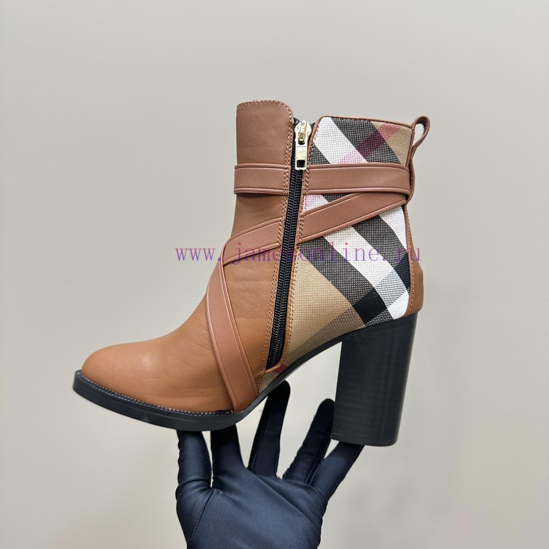 Top TierBurberry Designed By Daniel Lee Is Available 24/7 For Autumn And Winter. It Still Exude 3w50i064 - Image 10