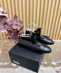 𝐂𝐇𝐀𝐍𝐄𝐋 | Chanel Pearl Chain Paired With Bow Mary Jane Single Shoes————————————High QualityThe U igf0mrcs