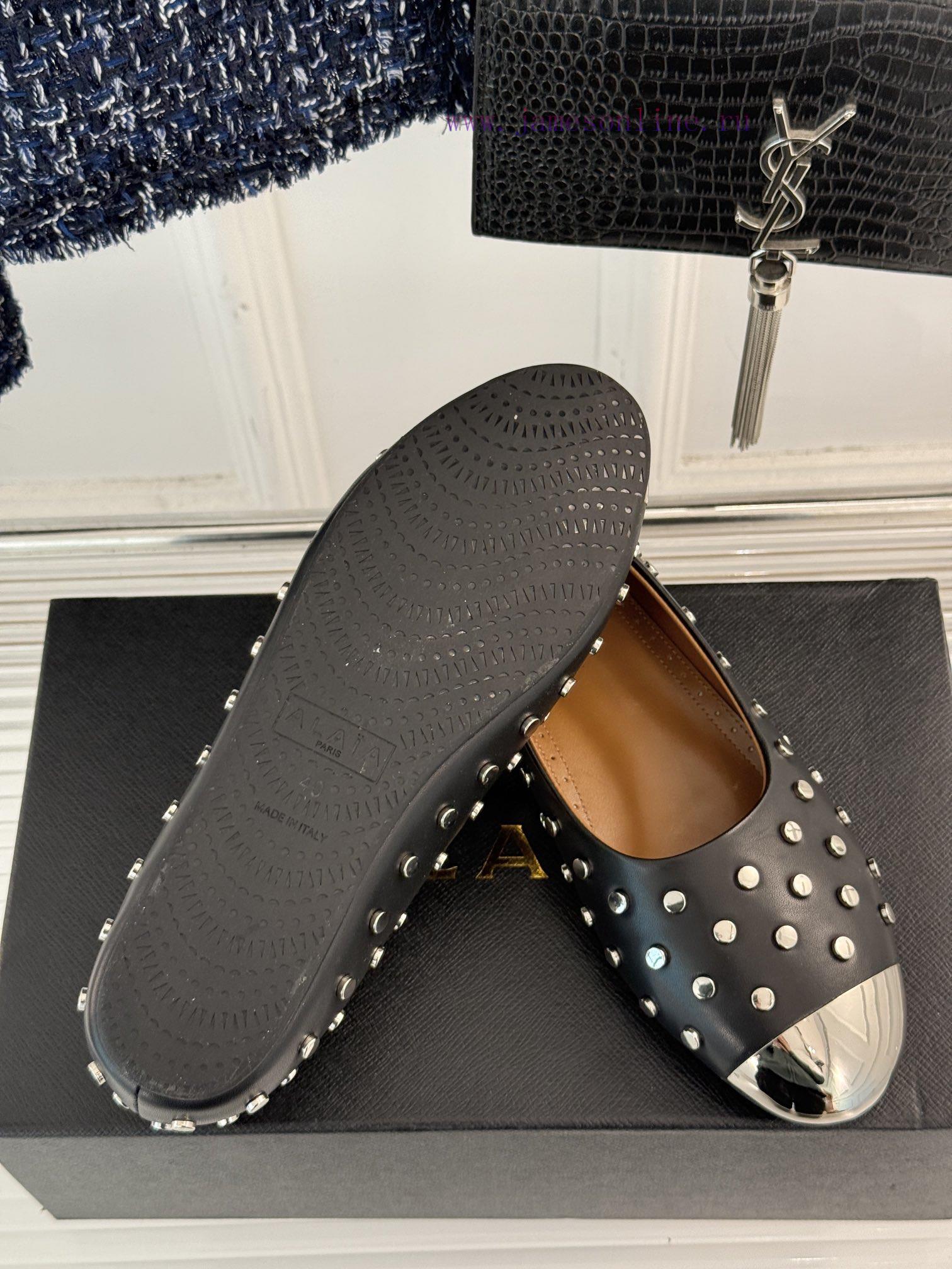 AlAIA | AlAIA 25ss Early Spring New ProductRivet Metal Head Flat Bottomed Single ShoeThis Seaso a4ape1i1 - Image 10