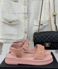 Chanel | Chanel Classic Thick Bottom Double CVacation Style Beach SandalsHighly Sophisticated I 5bn4c7o4