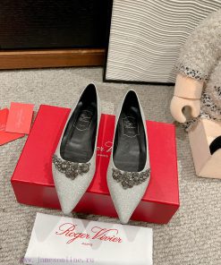 Top Qualityroger Vivier Fw25 Mew Arrival～RV Classic Series | Crystal Diamond Buckle Pointed Fla bshvv0ph
