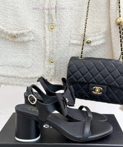 Chanel | Chanel Early Spring Bow Double C Straw SandalsClassic Bow Design Elegant Yet TimelessT atncvb3y
